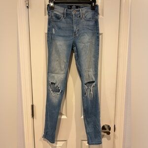 Hollister high-rise, super skinny, distressed jeans size 1R